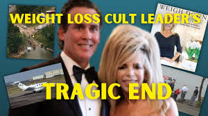 She was born in february of 1955 in memphis. Ael 8o1h7nl1am