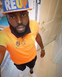 If you are involved with a weak man, you will always end up sharing him. No  matter what you do to keep girls away from him, he'll be texting another  one next