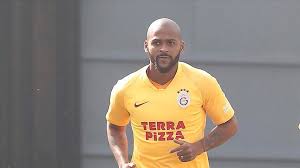 Futbola brezilya liginde mücadele eden atletico paranaense formasıyla. Galatasaray Defender Marcao Suffers Knee Injury