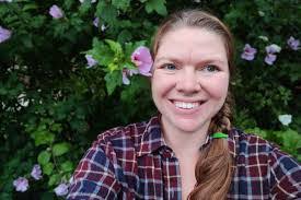 Janna Clark's Instagram, Twitter & Facebook