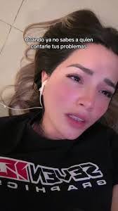 Jessica Elizalde's Instagram, Twitter & Facebook