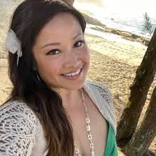 Lorraine Blanco's Instagram, Twitter & Facebook