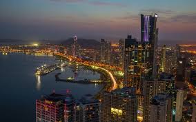 Der panamakanal war ein großer erfolg für die vereinigten staaten, die sich lange nach einer verbindung zwischen amerika und der außenwelt sehnten. Reisebericht Panama City Altstadt Panama Kanal