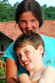 Ella Luke CR_Si Como No_July 2010