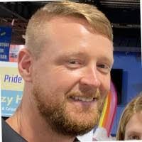 Toni Langley's Instagram, Twitter & Facebook