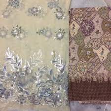 Sebagai warga negara indonesia, sudah tahukah kamu tentang baju adat indonesia yang beragam? Kain Lace Sepasang Kain Batik Women S Fashion Clothes Dresses On Carousell