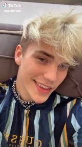 Tiktok Videos Boys Style In 2020 Boy Hairstyles Blonde Hair Boy Boys With Curly Hair
