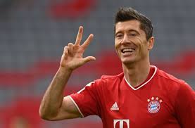 Robert lewandowski to bez wątpienia najlepszy polski piłkarz. Bayern Munich Robert Lewandowski Continues To Break Records