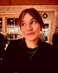 Actrice Barbara Sloesen laat vooral de inhoud van haar bikinitopje goed  uittesten (foto's!)