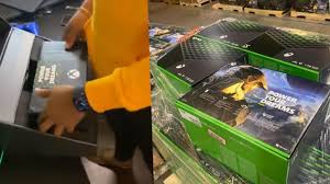 The First Xbox Series X Unboxing Video Has Appeared