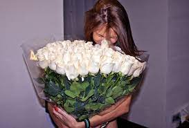 101 White Roses Lovely Chic Present Flower Beauty Balloon Flowers White Roses