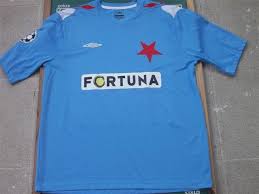 Slavia is located in prague's prague 10 neighbourhood. Slavia Praha Maillot De Coupe Maillot De Foot 2007 2008 Sponsored By Fortuna