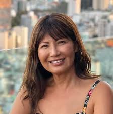 Social connections for solo female traveler in Danang