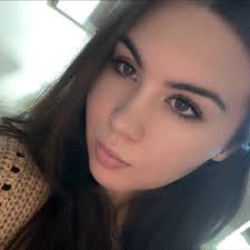 Poverty nachos for the late snack tonight. Sour cream and cheddar crisps.