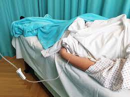 Downloade dieses freie bild zum thema krankenhaus infusion tropf aus pixabays umfangreicher sammlung an public domain bildern und videos. Infusion Krankenhaus Lizenzfreie Fotos Bilder Herunterladen Ohne Anmeldung