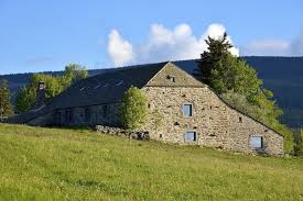 Ferme Authentique De 1631 700m2 Au Coeur Du Mezenc Sauna Salle De Sport Chaudeyrolles Locations Vacances Salle De Sport Auvergne