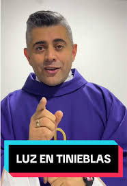LUZ EN TINIEBLAS #PADREJACK0 #sacerdotesentiktok #Fyp #viral_video #fo...