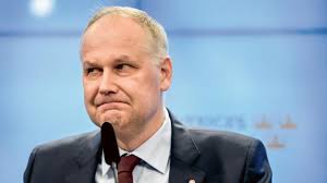 Nooshi dadgostar är ledare för vänsterpartiet. Ar Vansterpartiet Ett Oppositionsparti Eller Inte Etc