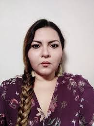 Laura Lazo's Instagram, Twitter & Facebook