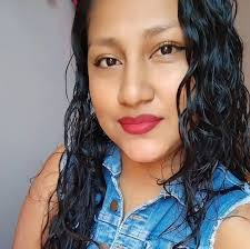 Lesly Torres's Instagram, Twitter & Facebook