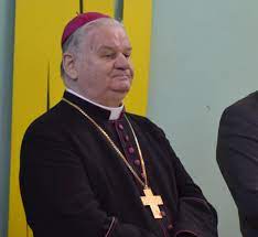 Po koncercie biskup tadeusz rakoczy otrzymał złotą honorową odznaką za zasługi dla województwa śląskiego. Biskup Rakoczy Chronil Ksiedza Pedofila Watykan Wyjasnia Sprawe Aktualizacja Bielsko Mamnewsa Pl