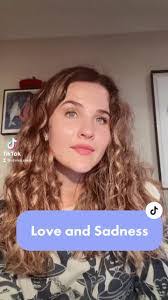 Natalie Barrett's Instagram, Twitter & Facebook