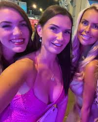 Natalie Glover (@propertyfinancebroker) • Instagram photos and videos