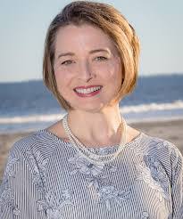 Carrie Stone's Instagram, Twitter & Facebook