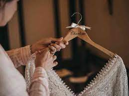 See more ideas about wedding dress hanger, wedding, wedding hangers. How To Make Your Own Diy Wedding Hangers 13 Cute Ideas Hitched Co Uk