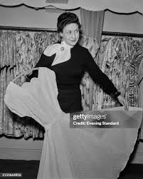 1,233 1950s Woman Shopping Stock Photos, High-Res Pictures, and Images