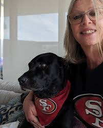 Laura Ely's Instagram, Twitter & Facebook