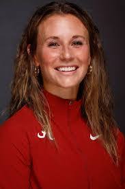 Joan Ortiz's Instagram, Twitter & Facebook