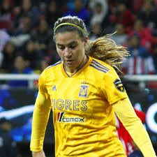 Unfortunately, the midfielder of the tigres has suffered an injury in her training session and nayeli rangel honors and achievements. Nayeli Rangel Incendia Twitter Con Polemico Mensaje Soy Futbol