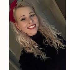 Ashley Bellew's Instagram, Twitter & Facebook