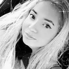 ArianaGrande reveals her first celebrity crush in the Best Friends  Challenge! #FallonFlashback #eternalsunshine