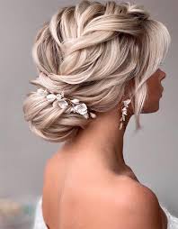 Mind Blowing Wedding Hairstyles That Are Easy To Wear Voguetypes Shaved Side Hairstyles Weave Hairstyles Braided Quick Braided Hairstyles