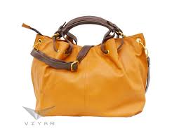 Dengan keunikan bahan seperti bahan kulit buaya atau bahan yang sering digunakan seperti tas wanita dengan bahan kulit domba. Tas Selempang Wanita Bahan Kulit Trend Tas Model 2019