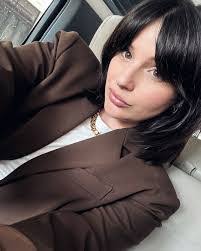 Taylor Hage's Instagram, Twitter & Facebook