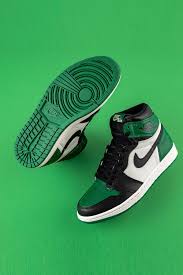 Jordanмужские кроссовкиair jordan 1 mid banned. Air Jordan 1 Retro High Og Pine Green 555088 302 2018 Nike Air Jordan Shoes Jordan Shoes Girls Nike Air Shoes
