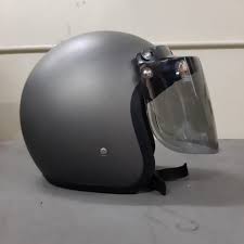 Helm bogo ini dibuat dengan bahan jenis abs yang kuat, selain itu juga nyaman untuk digunakan ketika menaiki motor kesayangan. Harga Helm Bogo Kaca Datar Https Encrypted Tbn0 Gstatic Com Images Q Tbn And9gcr16plq2l31ieg4nuunns7l6 Eysyodz2thlur5a1m Usqp Cau Beberapa Kelebihan Dari Helm Bogo Jpn Kaca Datar Cream Ini Busa Bagian Dalam