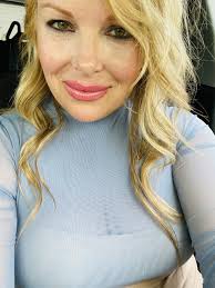 Walker, Texas Ranger" Blood Diamonds (TV Episode 2001)