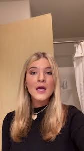 Leslie Silverstein's Instagram, Twitter & Facebook