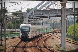 The ktm bandar tasik selatan railway station (stesen keretapi) in kuala lumpur is a busy station located right next to the tbs bus station (terminal bersepadu selatan) and has train services to and from kl sentral on the komuter route between batu caves and tampin, as well as long distance. Klia Transit Klia2 To Bandar Tasik Selatan By New Crrc Changchun Equator Emu Railtravel Station