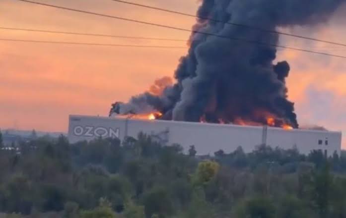 https://encrypted-tbn0.gstatic.com/images?q=tbn:ANd9GcT6nMMn7f-MkLCDYOuwyuBtppkCk6MKX7GGelGec3BZrRE4kavdzYthXPQ&s=10