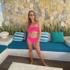 Yoseline hoffman badui, mejor conocida como yosstop, es una famosa youtuber mexicana que comenzó su carrera en las redes sociales en 2010 a través de twitter. Yoseline Hoffman Yosstop En Bikini Fotos Bellasenbikini Com
