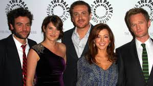 Less than perfect (2002), arrested development (2003), how i met your mother (2005) and weeds (2005). How I Met Your Father Kommen Ted Robin Und Andere Himym Charaktere Im Spin Off Vor