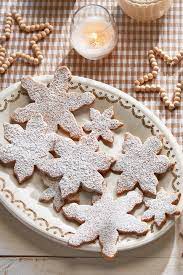 Try these easy cookie recipes perfect holiday parties and cookie swaps including sugar cookies, gingersnaps, chocolate cookies and more. 95 Best Christmas Cookie Recipes Easy Holiday Cookie Ideas