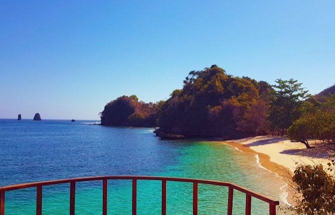 Ini 5 Pantai Pasir Putih di Malang yang Wajib Kamu Kunjungi!