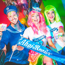 Pin Von Tiffy Auf Karneval In 2020 Karneval Kostum Damen Gruppenkostume Fasching Karneval Ideen