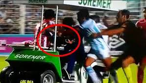 75 642 просмотра 75 тыс. Atletico Tucuman Pulga Rodriguez Se Volvio Loco Quiso Conducir Carrito De Lesionados Y Recibio Amarilla Deporte Total El Comercio Peru